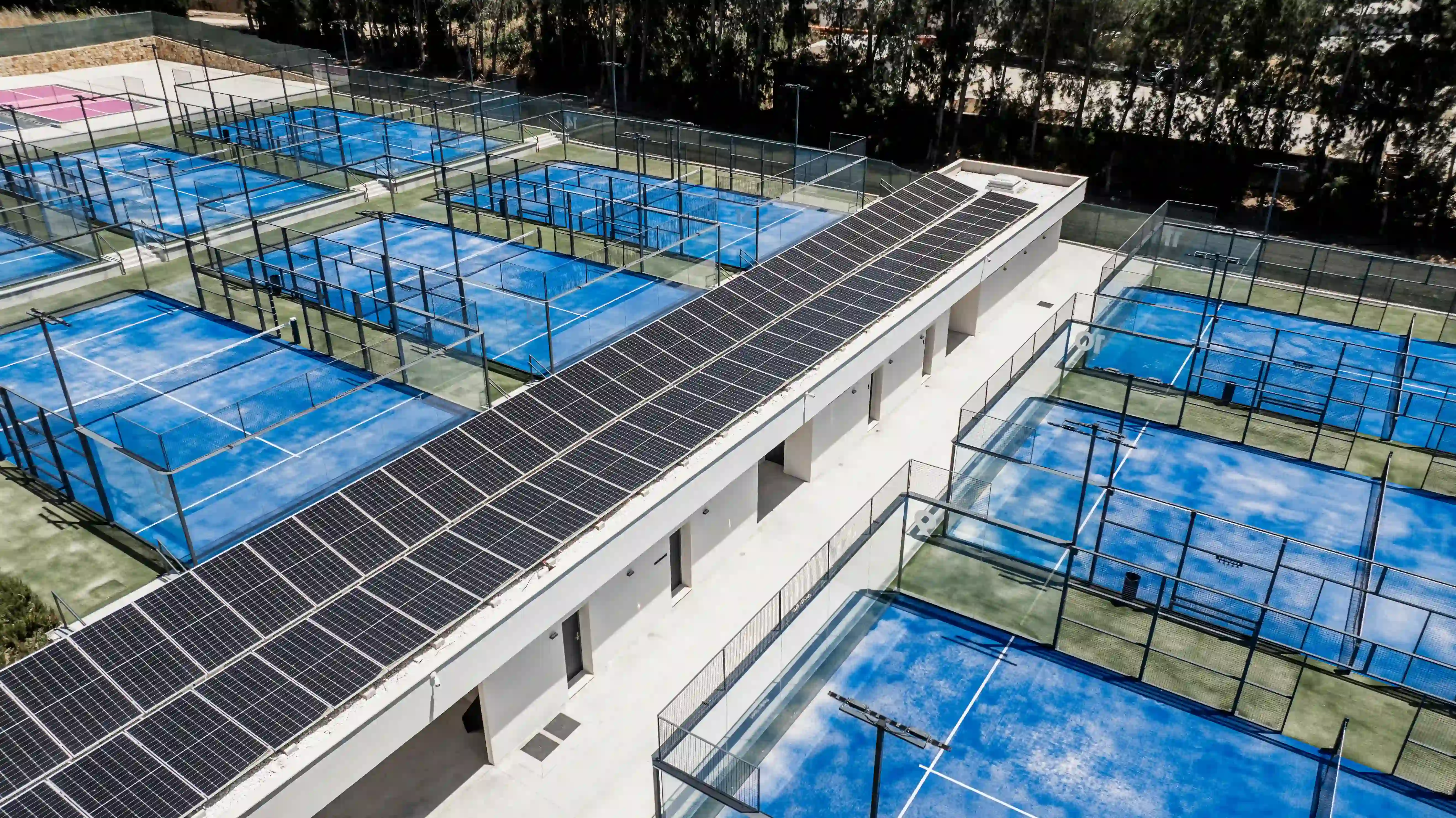 Canchas deportivas con techados