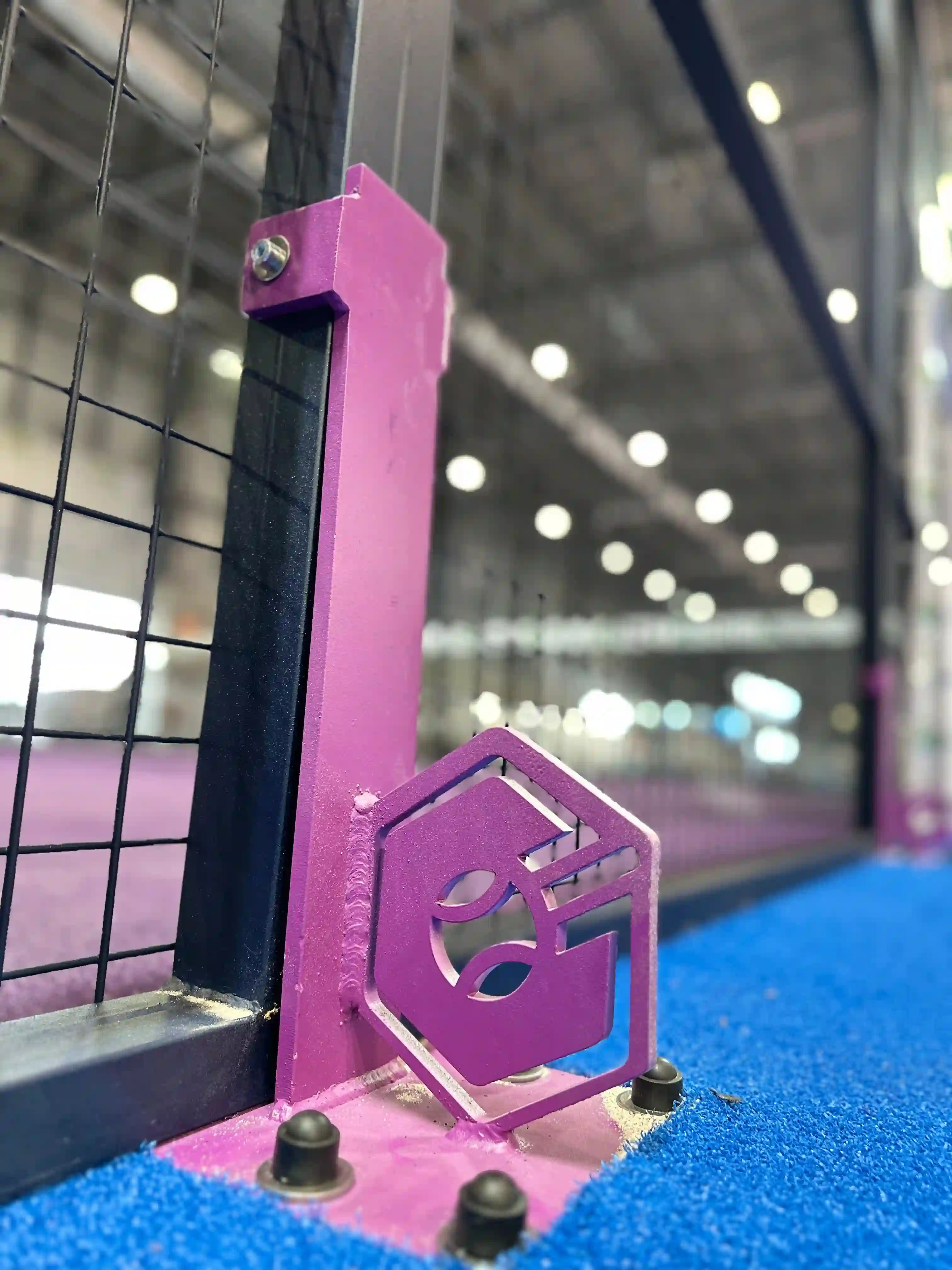 Red profesional Hexagon Court