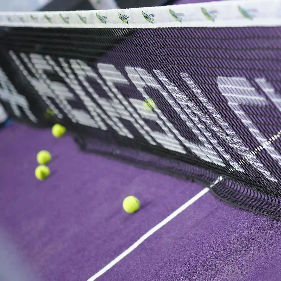 Hexagon Court en uso