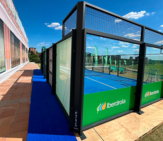 Iberdrola y la FEP firman un acuerdo de patrocinio para impulsar el pádel femenino.