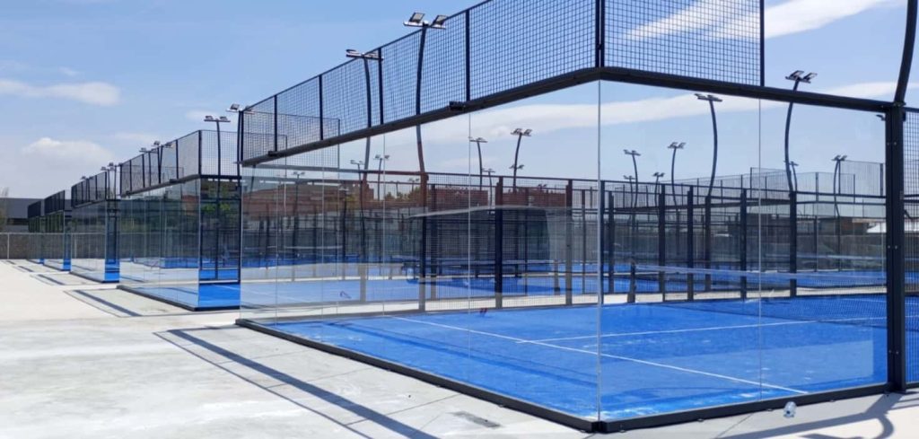 Pista de pádel exterior Flowcourt